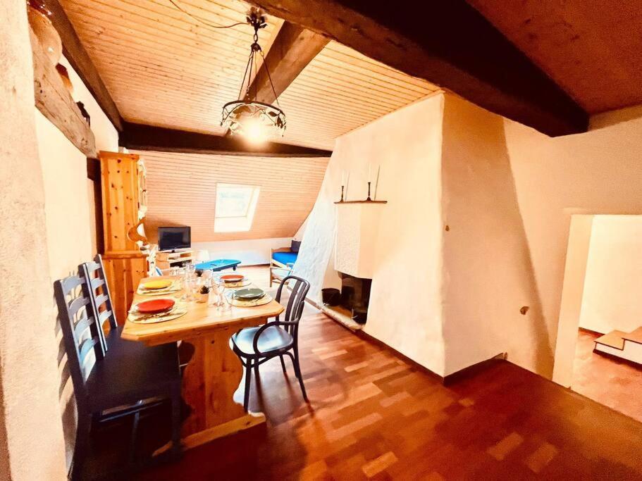 Charmant Appartement De Vacances Alta Ripa Hauterive  Bagian luar foto